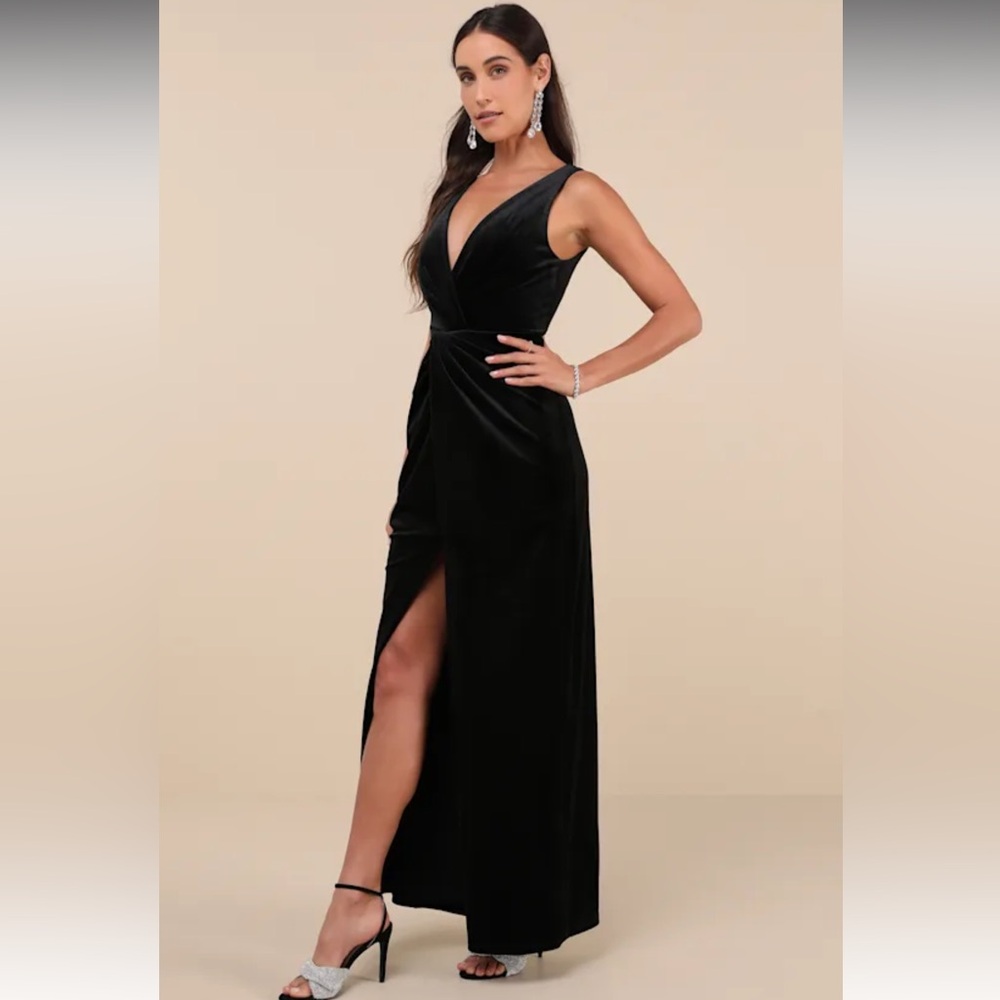 Lulus Beautiful Evenings Black Velvet Twist-Front Maxi Dress